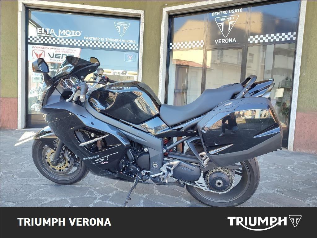 TRIUMPH Sprint 1050 ST Abs