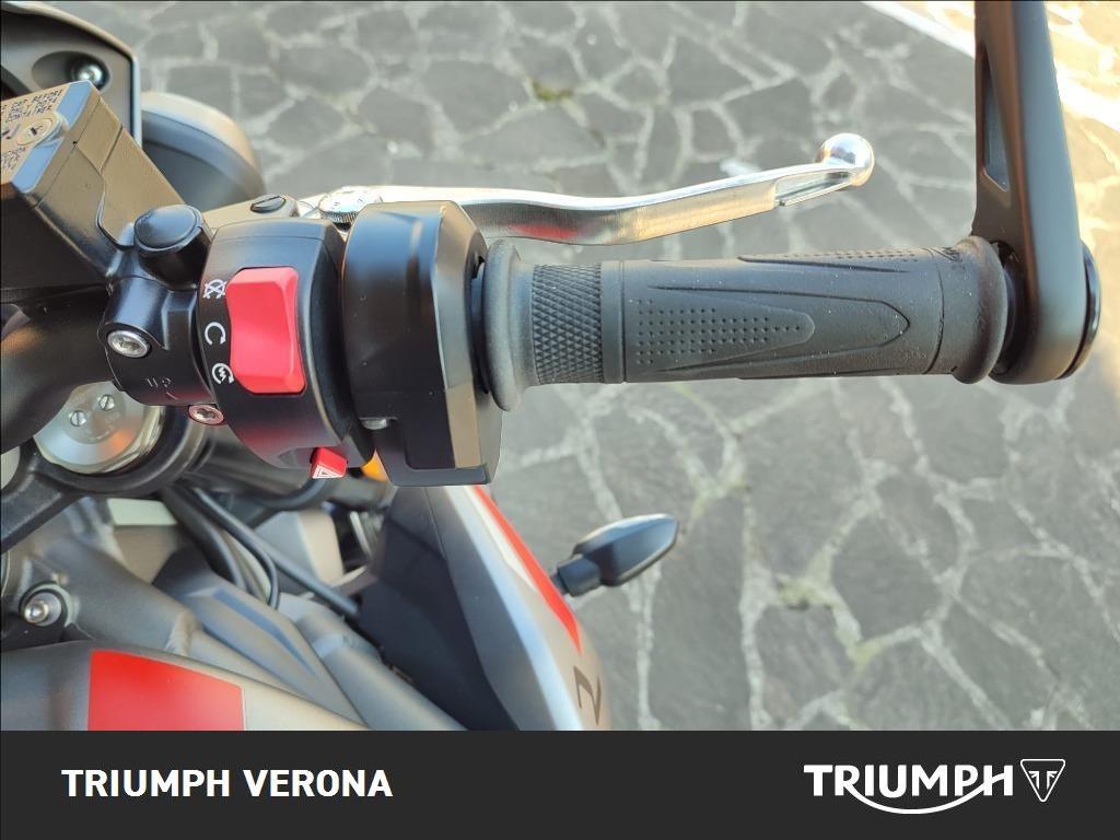 TRIUMPH Street Triple 765 R