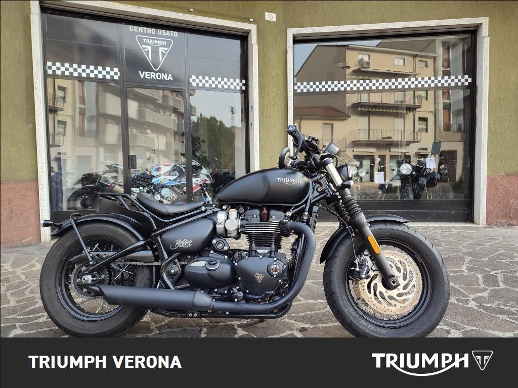 TRIUMPH Bonneville 1200 Bobber Black