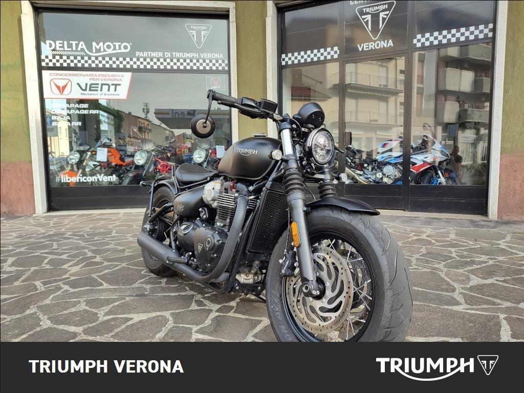 TRIUMPH Bonneville 1200 Bobber Black