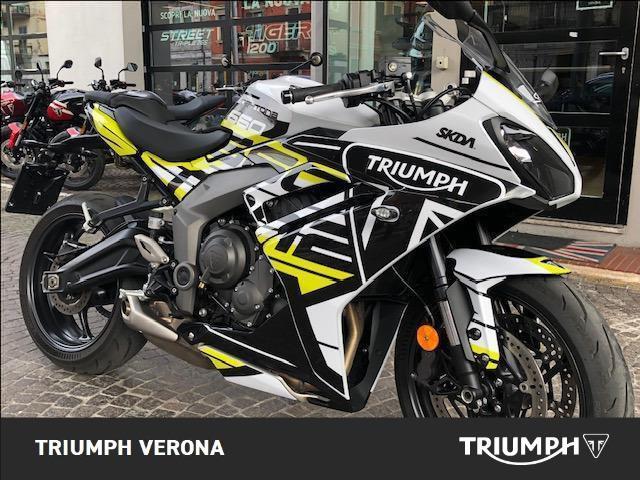 TRIUMPH Daytona 660 Abs