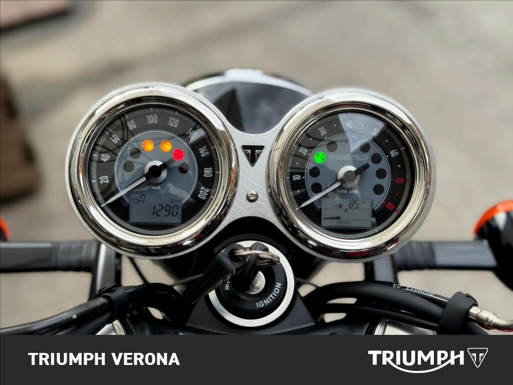TRIUMPH Bonneville 900 T100 E5