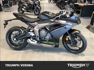 TRIUMPH Daytona 660 Abs