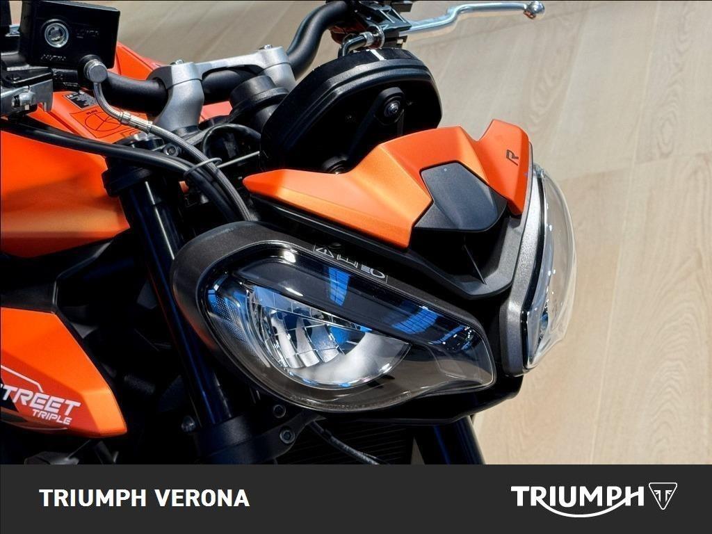 TRIUMPH Street Triple 765 R