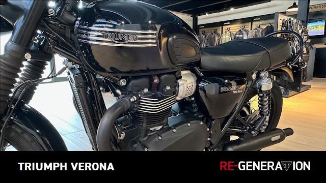 TRIUMPH Bonneville 900 T100 Black
