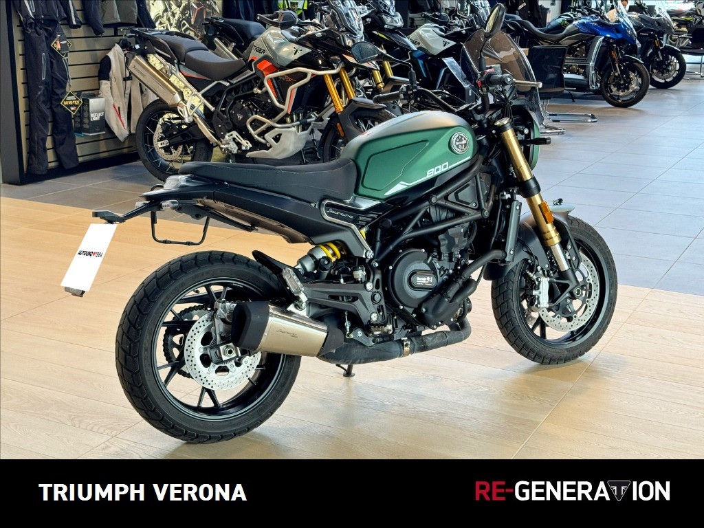 BENELLI Leoncino 800 
