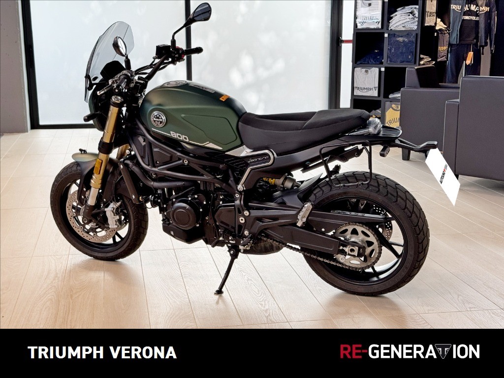 BENELLI Leoncino 800 