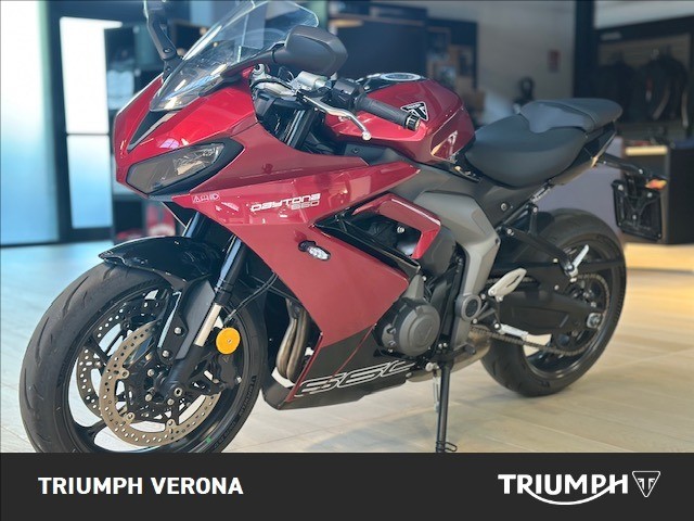 TRIUMPH Daytona 660 Abs