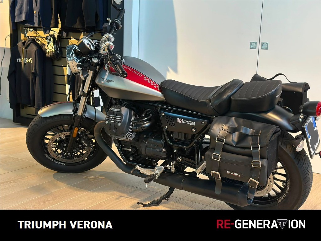 MOTO GUZZI V9 850 Bobber