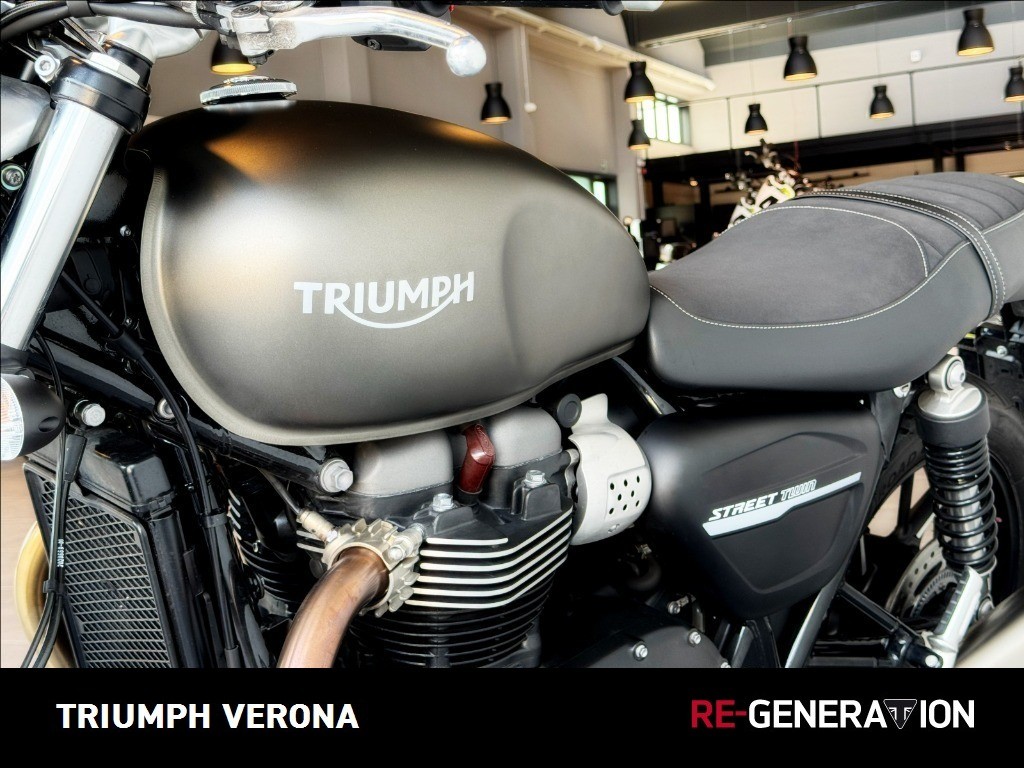 TRIUMPH Street Twin 900 