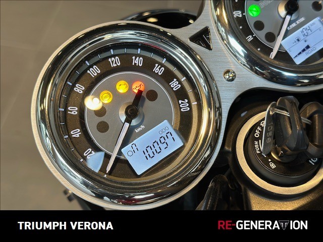 TRIUMPH Bonneville 900 T100 E5