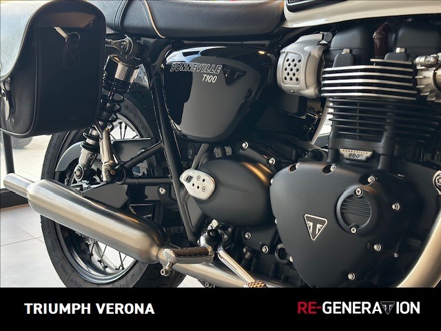 TRIUMPH Bonneville 900 T100 E5